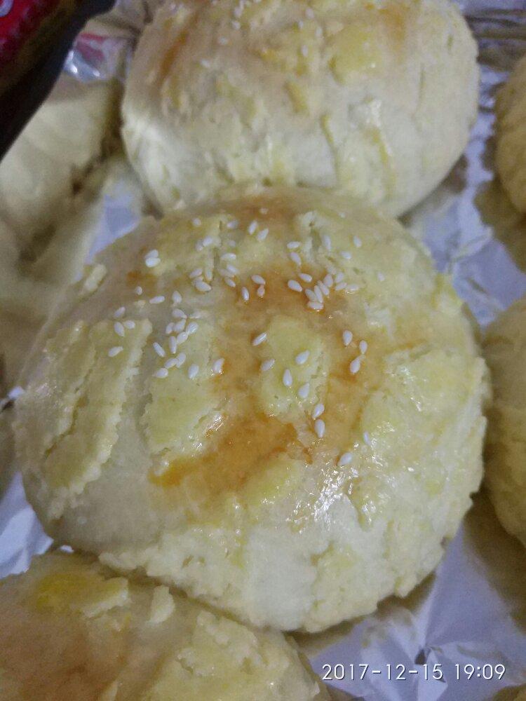 好吃到炸裂的港式菠萝包（附带制作酥皮的小视频）