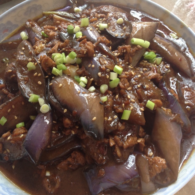 酱香肉末烧茄子