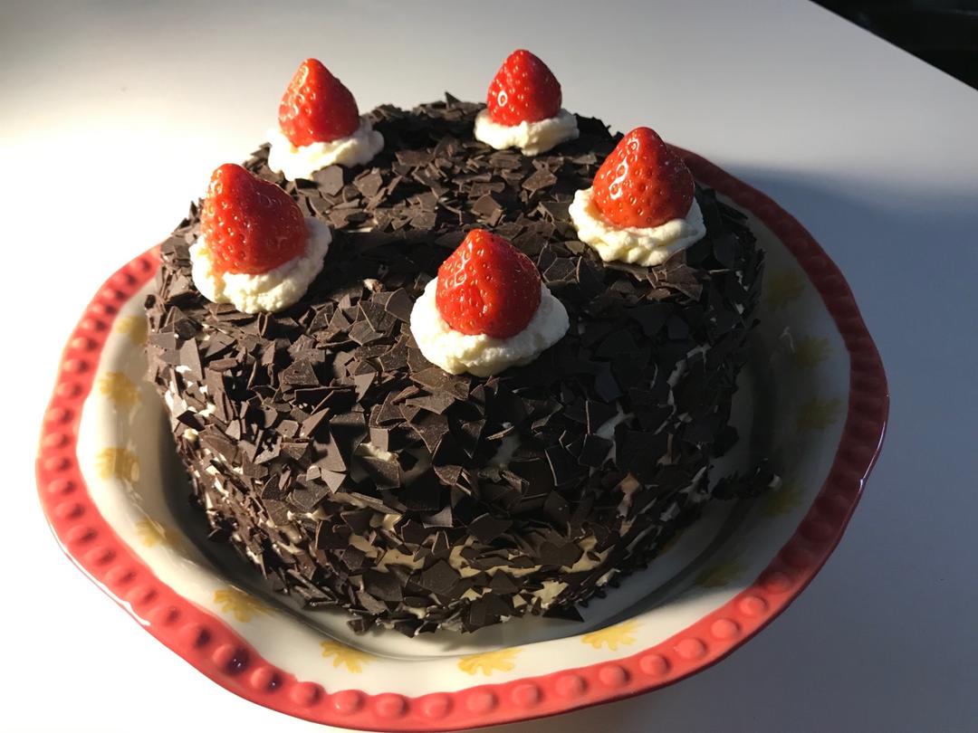 黑森林蛋糕：樱桃酒是她的灵魂