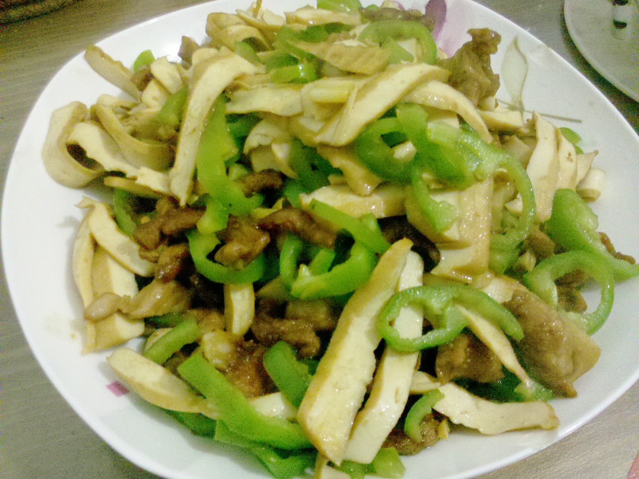 青椒香干炒肉丝