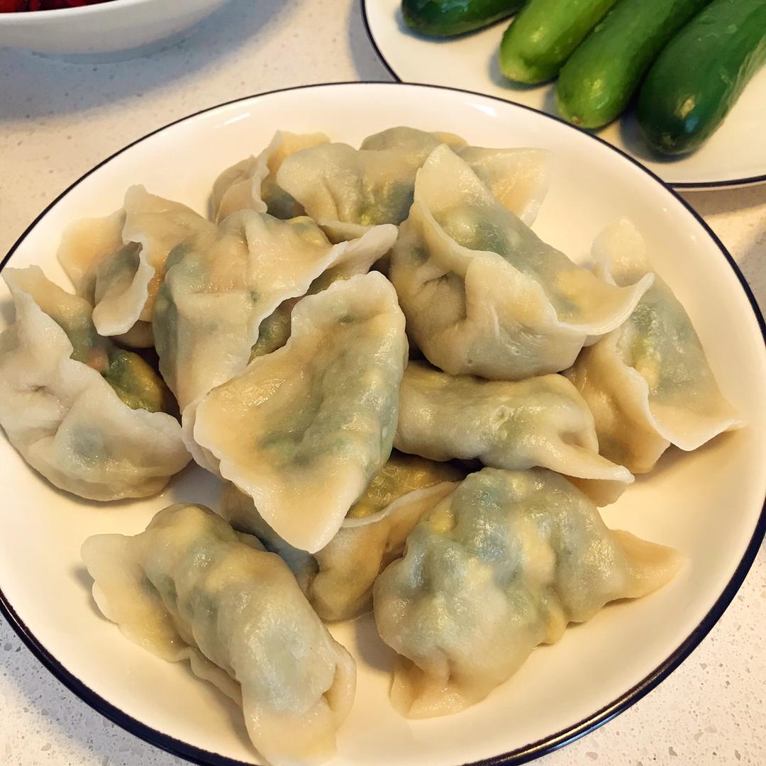 韭菜鸡蛋虾仁三鲜饺子