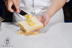 10分钟快手早餐：岩烧乳酪的做法 步骤3