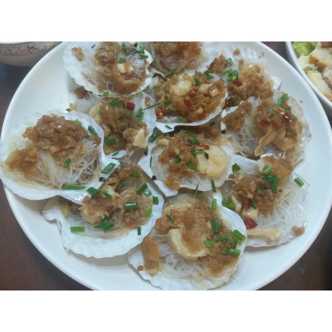 蒜蓉粉丝蒸扇贝
