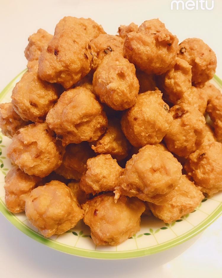 炸鸡肉丸子