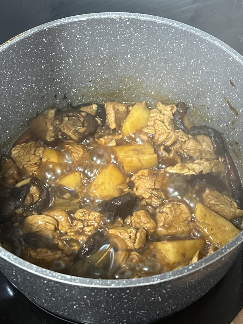 鸡肉炖蘑菇-超鲜，一锅两吃