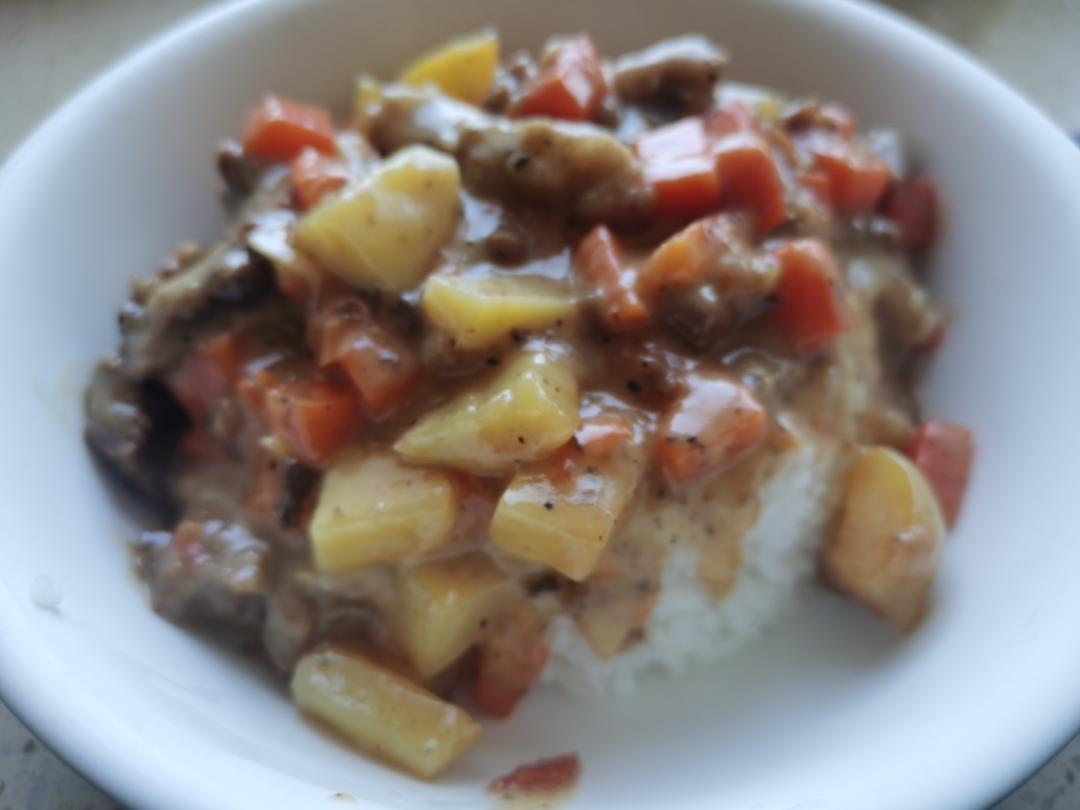 咖喱土豆炖牛腩