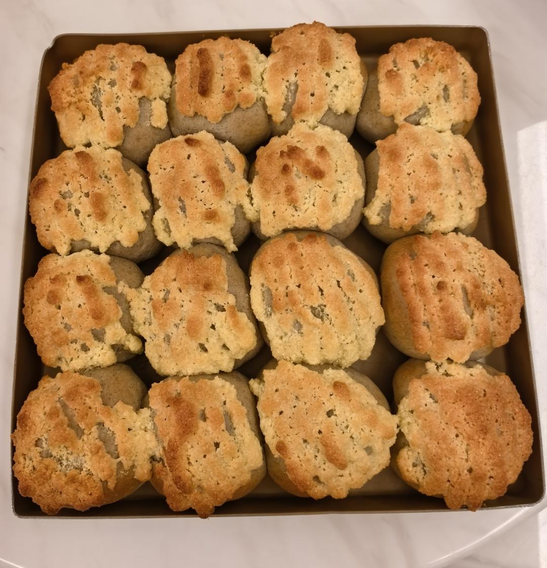 一次发酵同样松软的椰蓉小面包