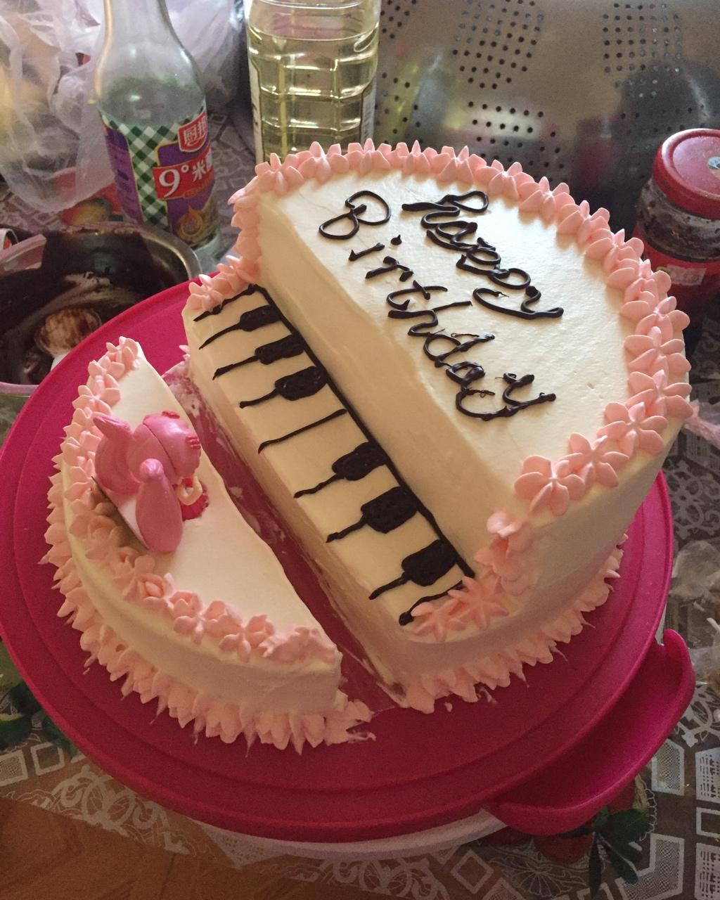 钢琴蛋糕 异形蛋糕