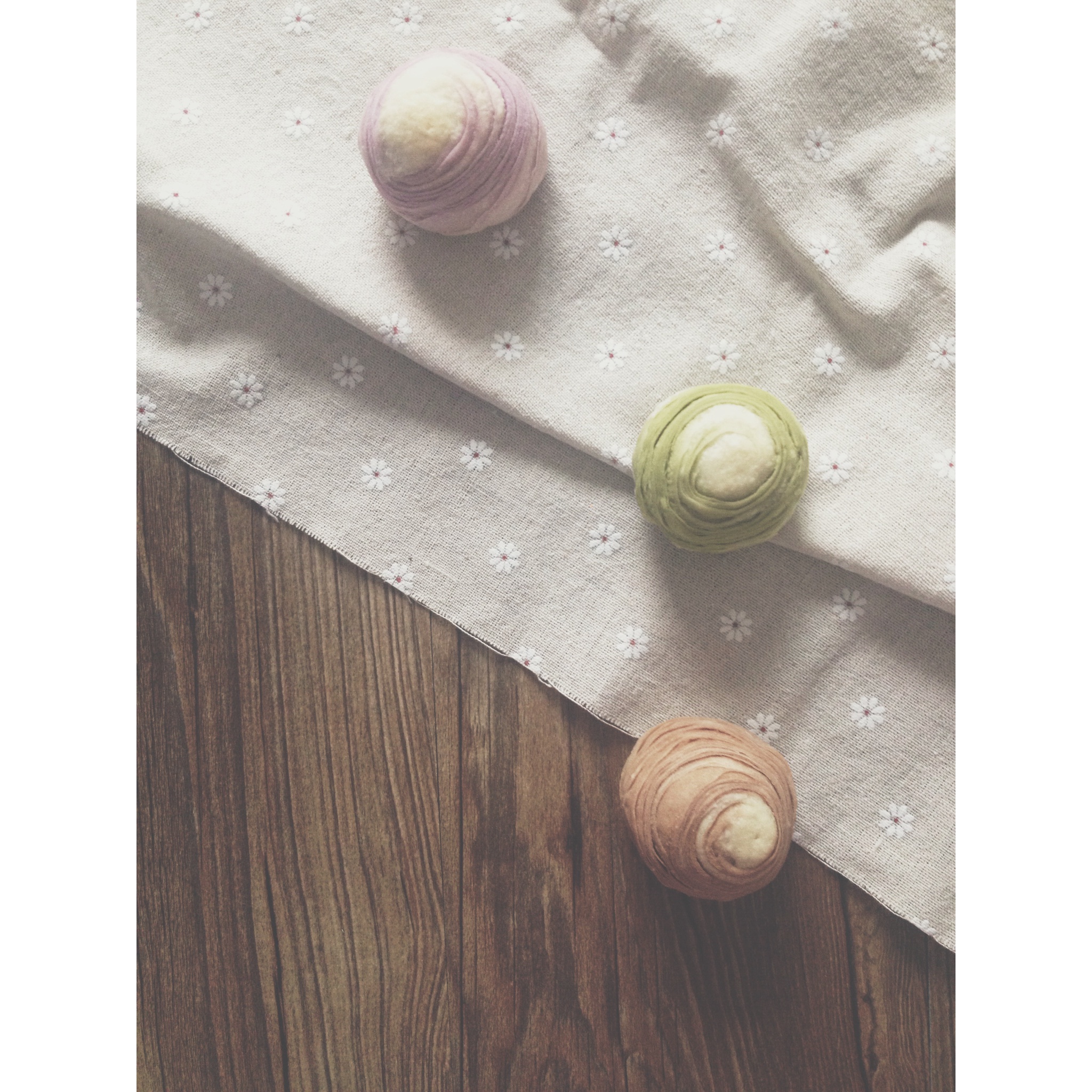 蛋黄酥~紫薯、抹茶、原味~花好月圆，中秋快乐~内附一次做六色蛋黄酥方法~