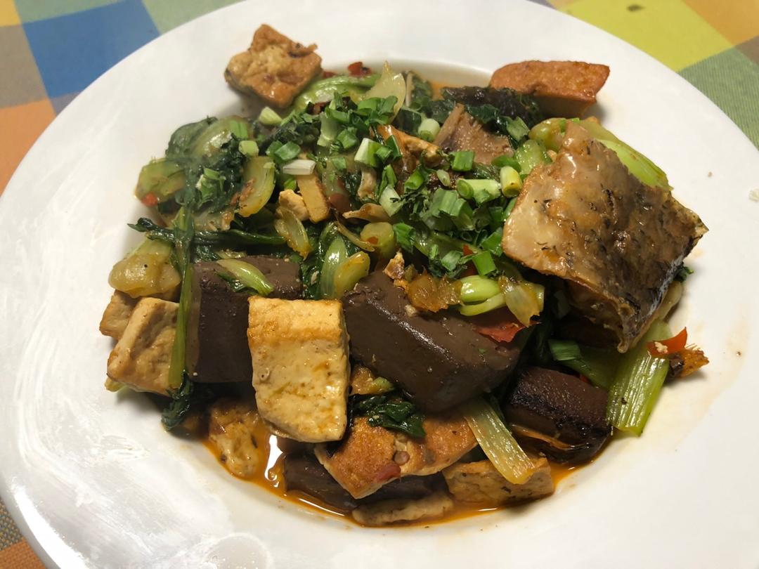 红烧腊鱼块