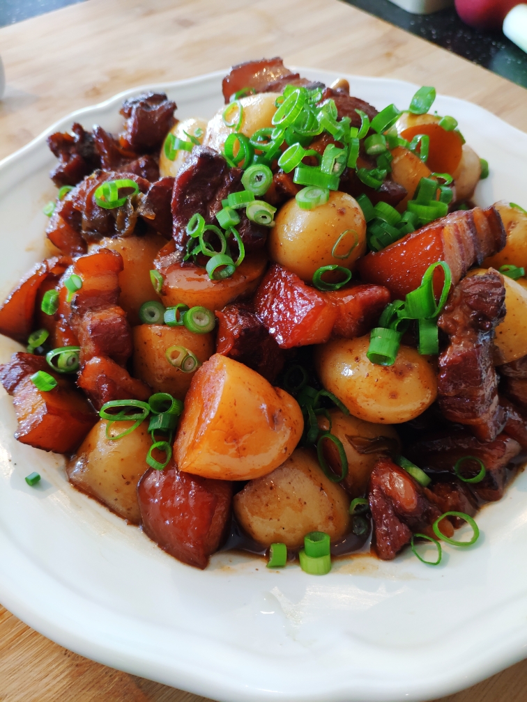 红烧肉炖小土豆