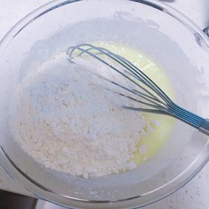酸奶蛋糕（电饭锅版）的做法 步骤3