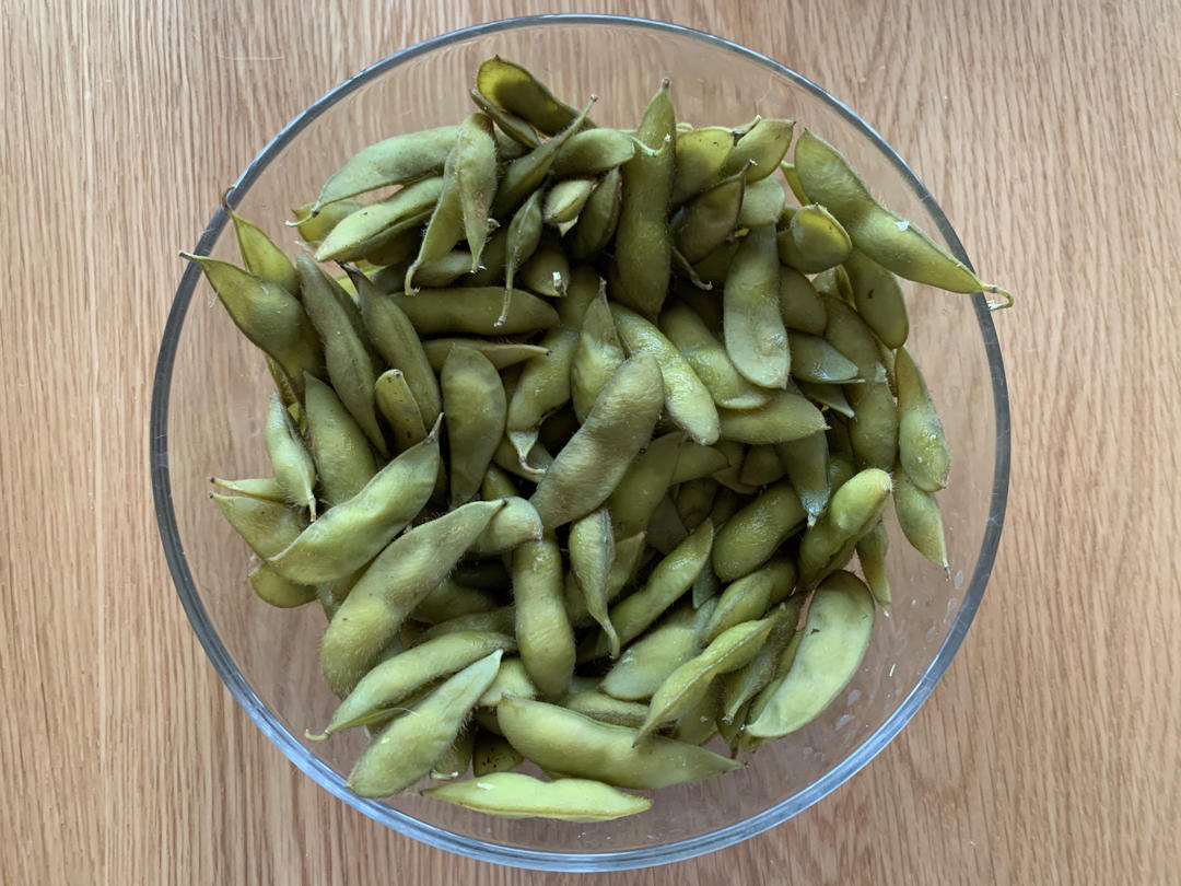 盐水煮毛豆