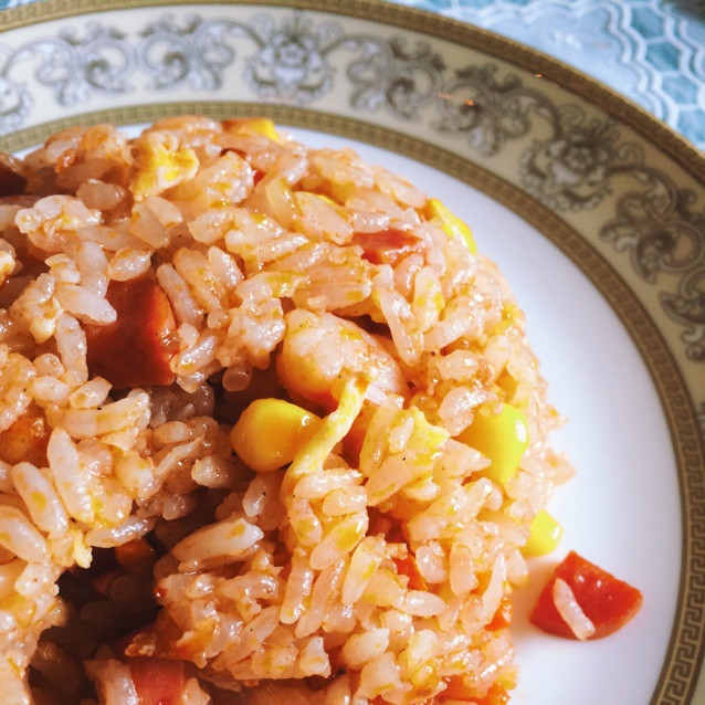 泰式红咖喱海鲜炒饭