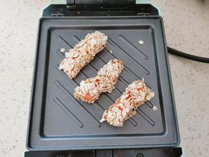 燕麦香酥三文鱼条的做法 步骤4