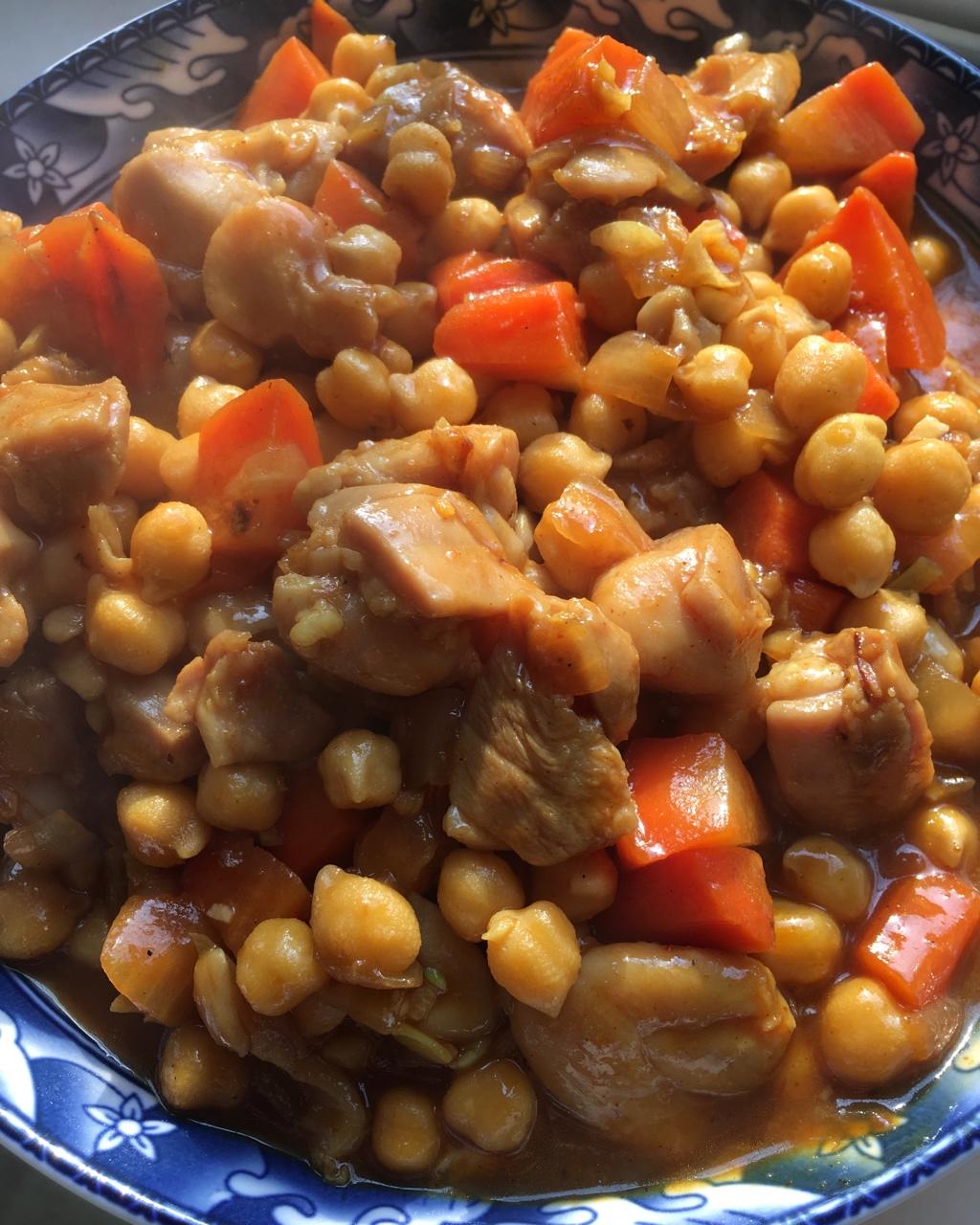 鸡肉鹰嘴豆咖喱