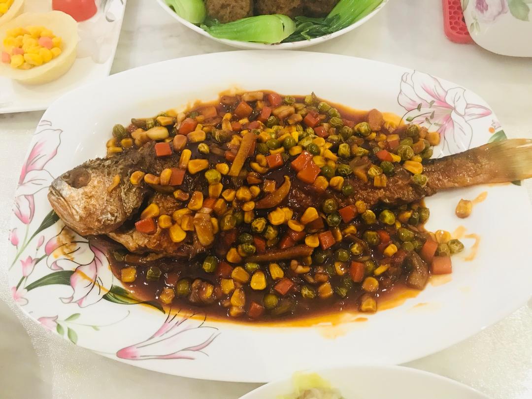茄汁柠香糖醋黄花鱼