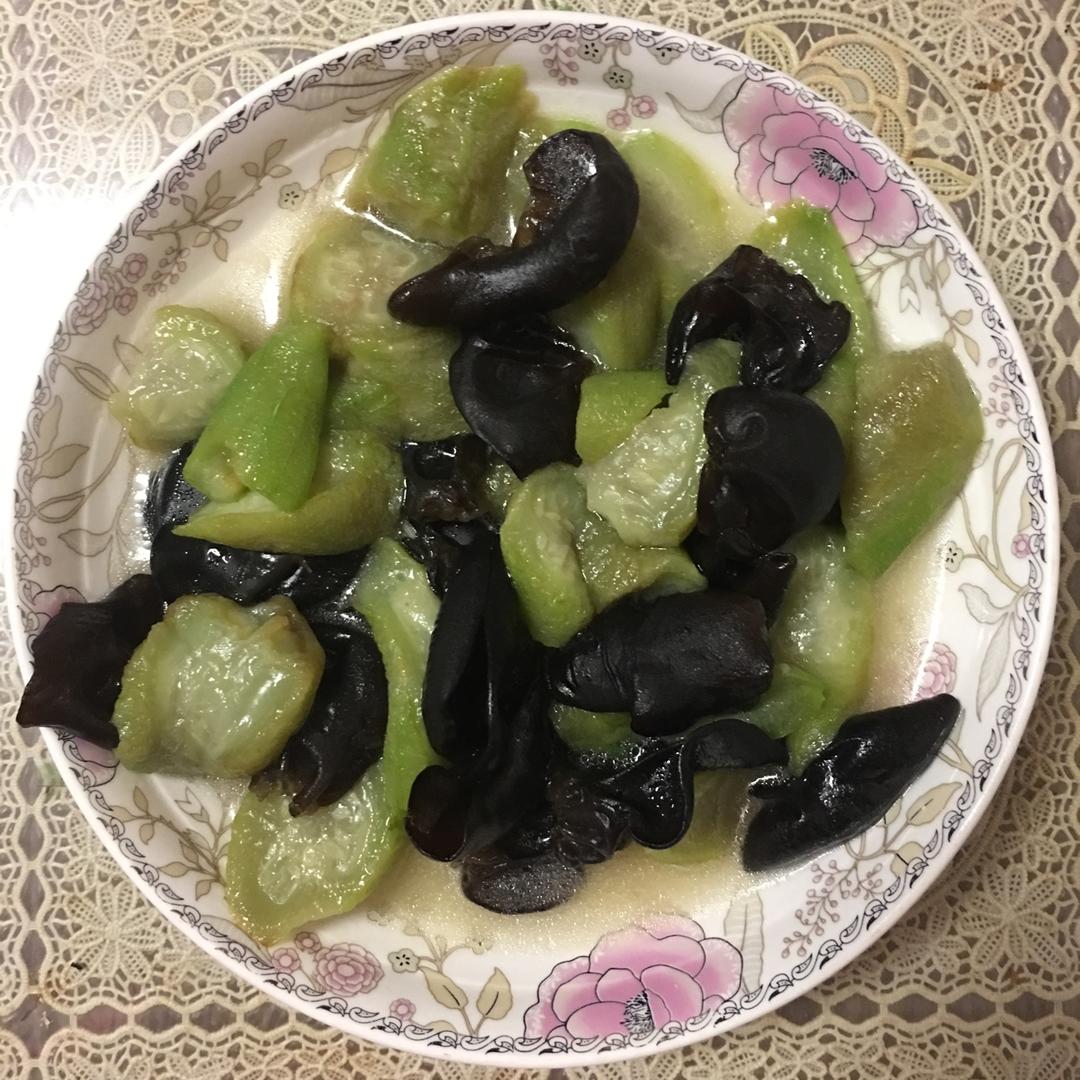 黑木耳炒丝瓜