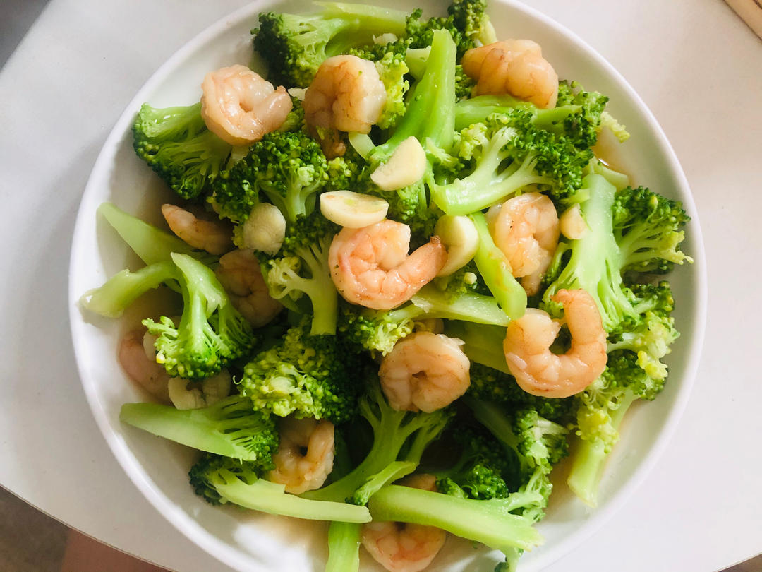 做饭必看菜谱做的挑战100道家常菜半荤西兰花炒虾仁