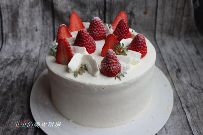 草莓奶油巧克力蛋糕
