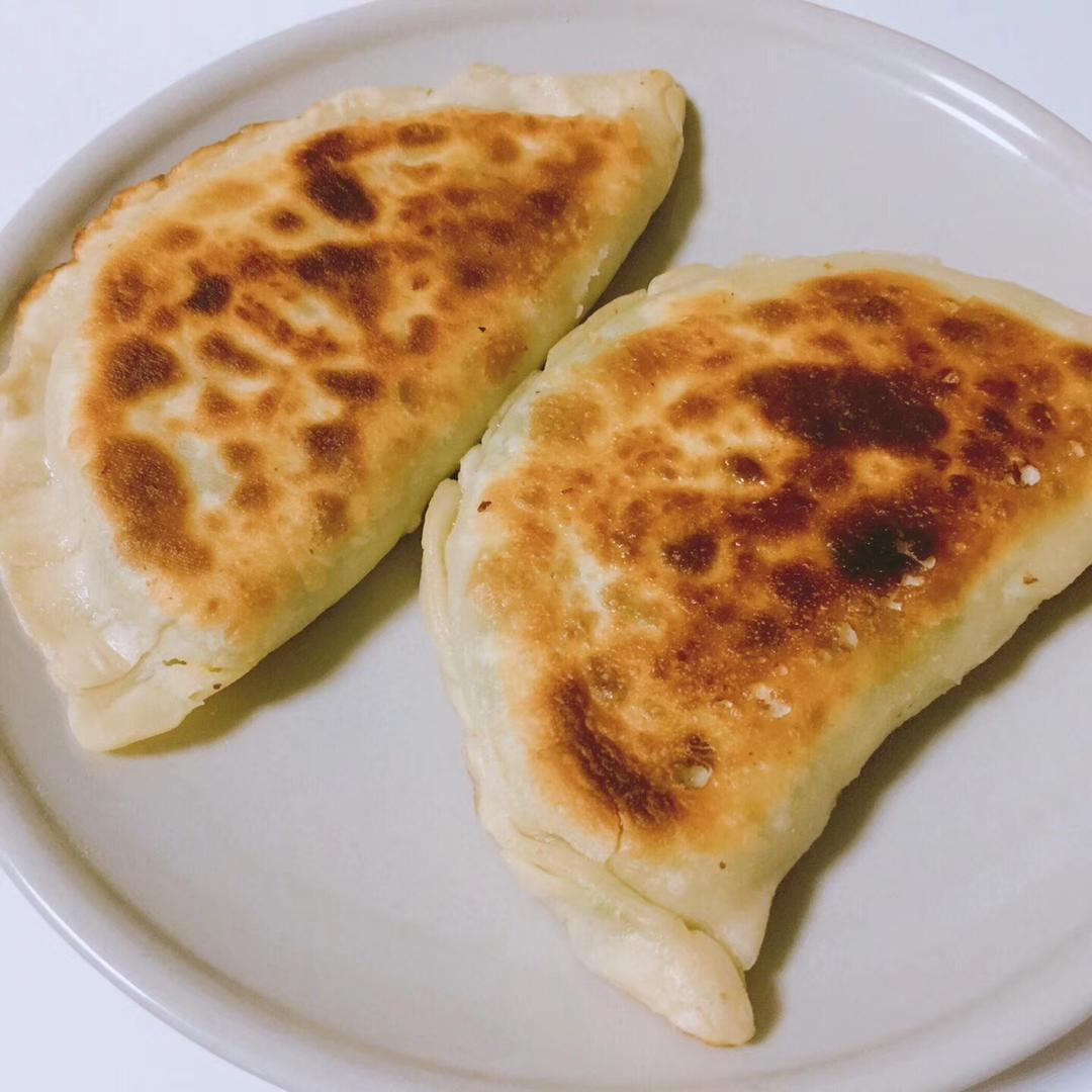 小番茄蕾蕾做的韭菜盒子 chinese leek and egg pasty