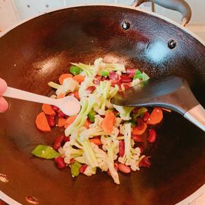 减脂餐/蔬菜芸豆炒魔芋（素食系列）的做法 步骤10