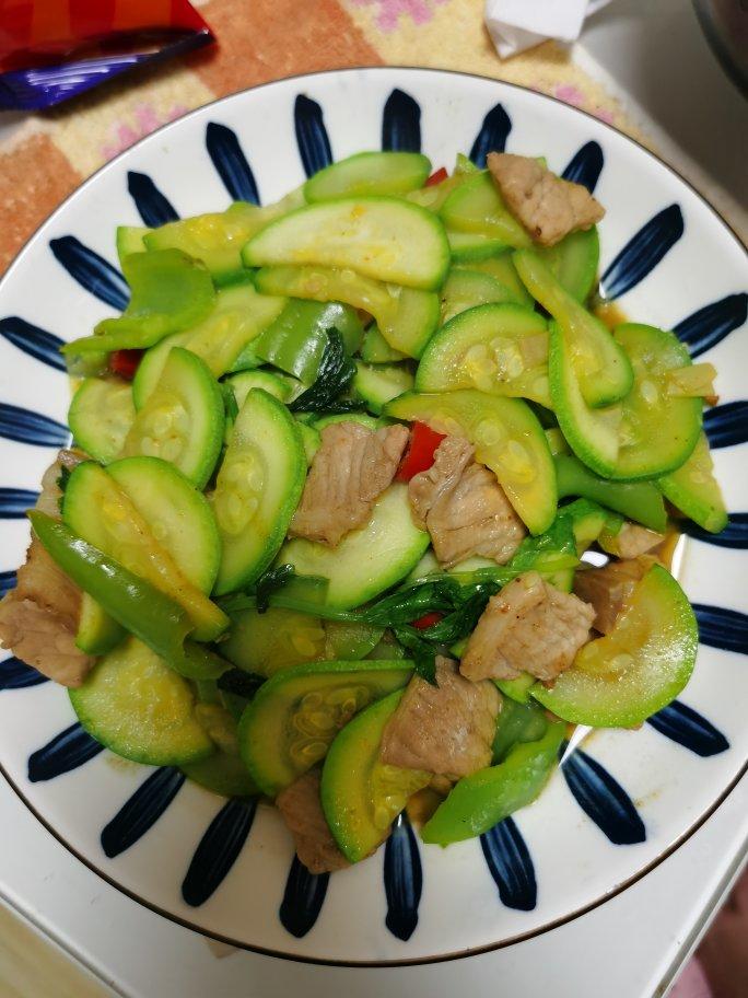 西葫芦炒肉