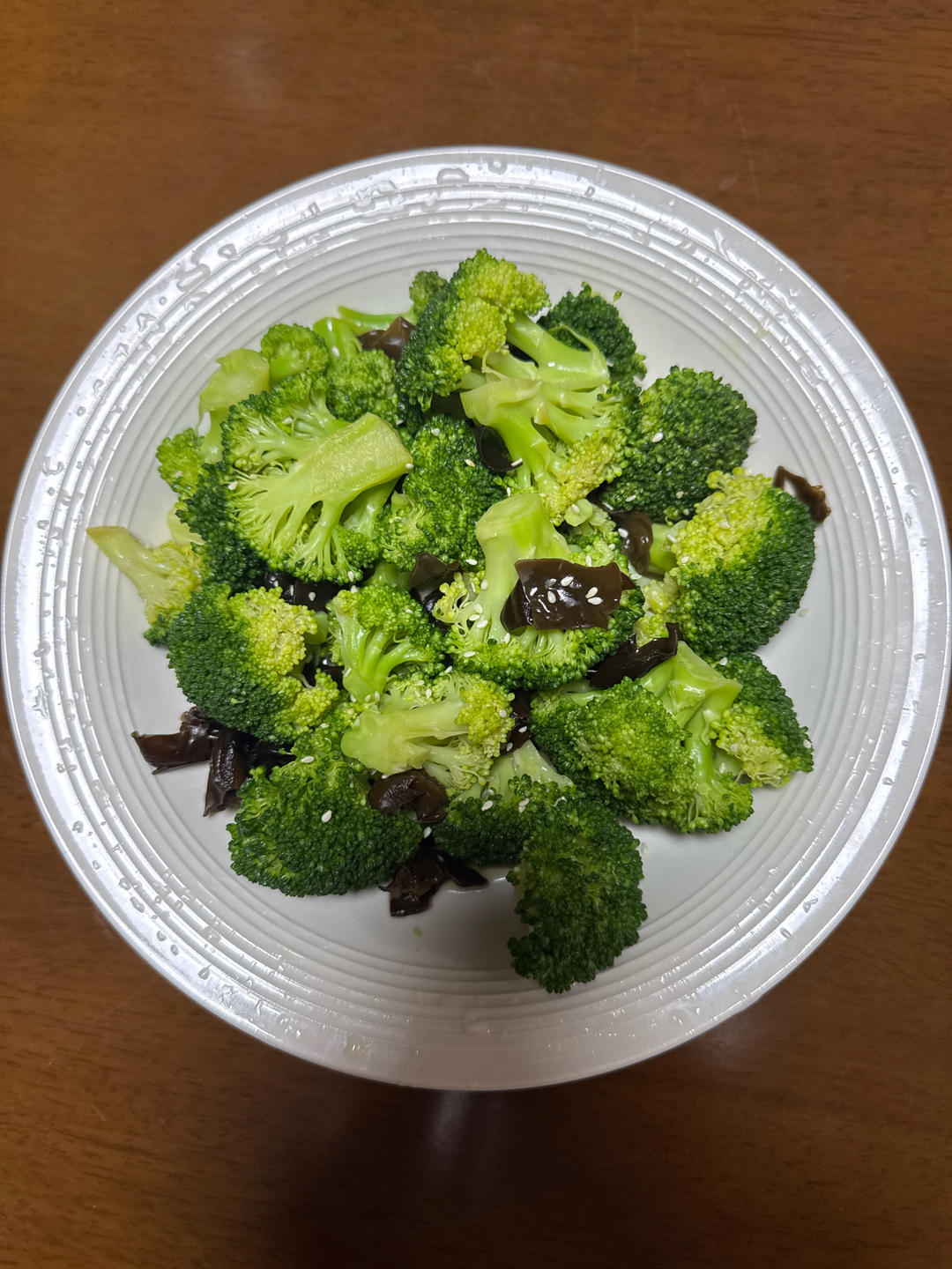 🥦低脂凉拌西兰花｜5分钟搞定！清爽脆嫩，减脂必备！