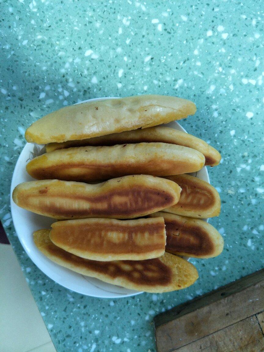 玉米面发面饼子