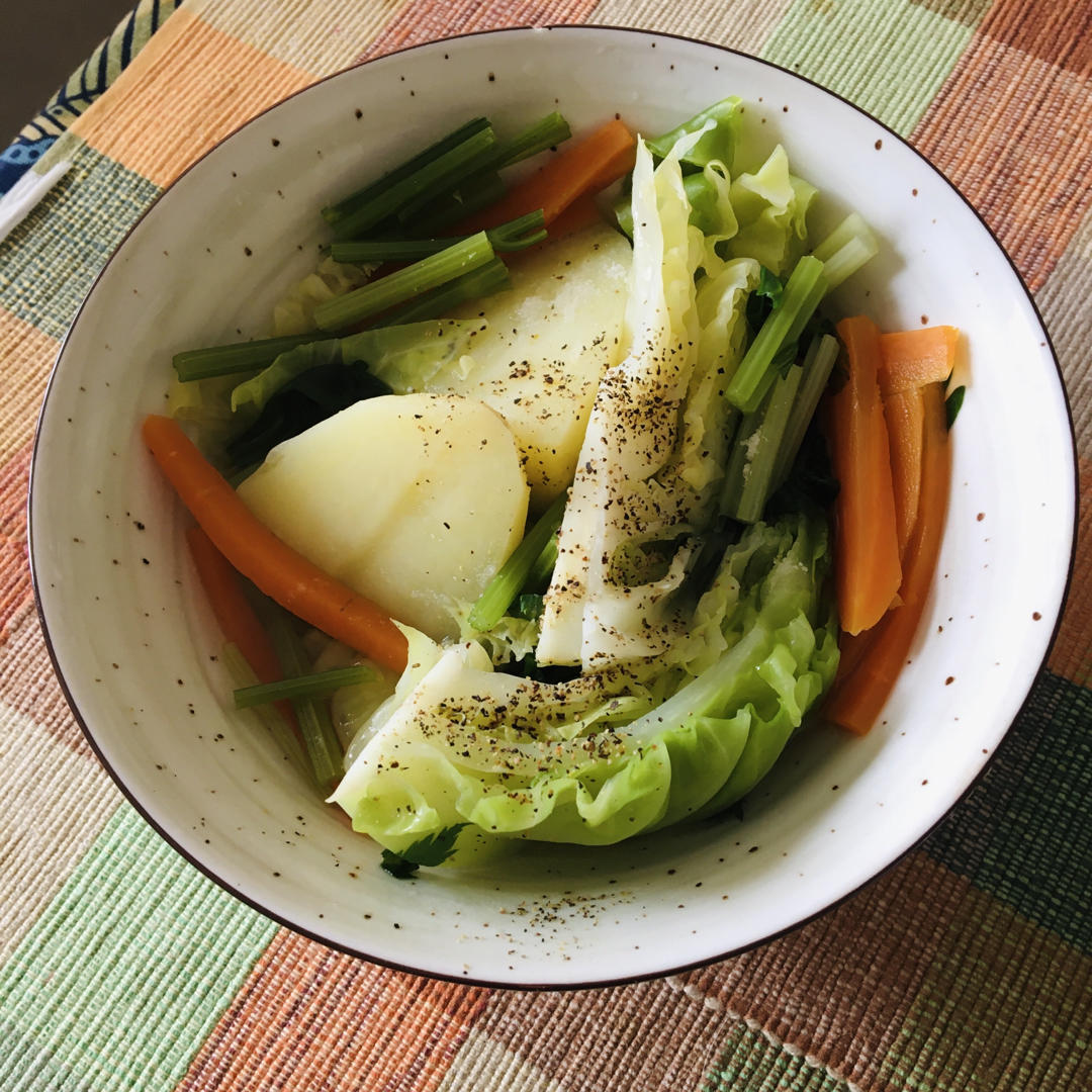 「问题餐厅」鲜甜蔬菜汤・ポトフ