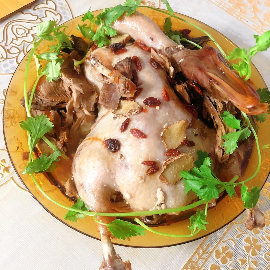 清清清爱的小鱼做的曼食慢语丨酒酿清蒸鸭子