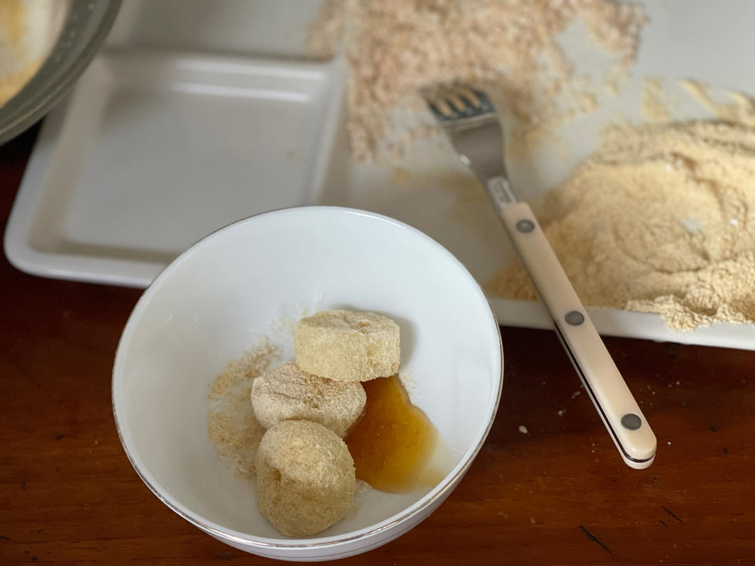 黄豆粉糯米凉糕（糍粑，年糕）粘粘糯糯超好吃，一口一个糯叽叽休闲零食