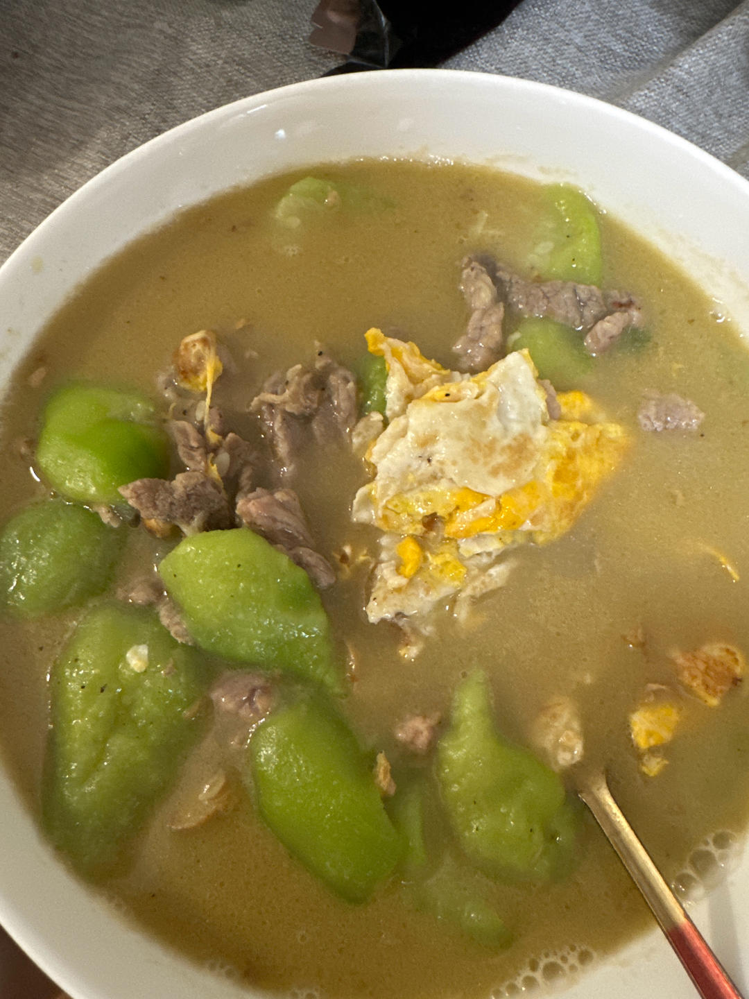 鸡蛋丝瓜肉片汤