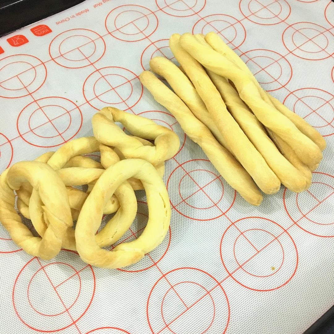 宝宝辅食-自制磨牙饼干磨牙棒篇（无糖无油更放心）