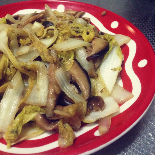 娃娃菜炒香菇