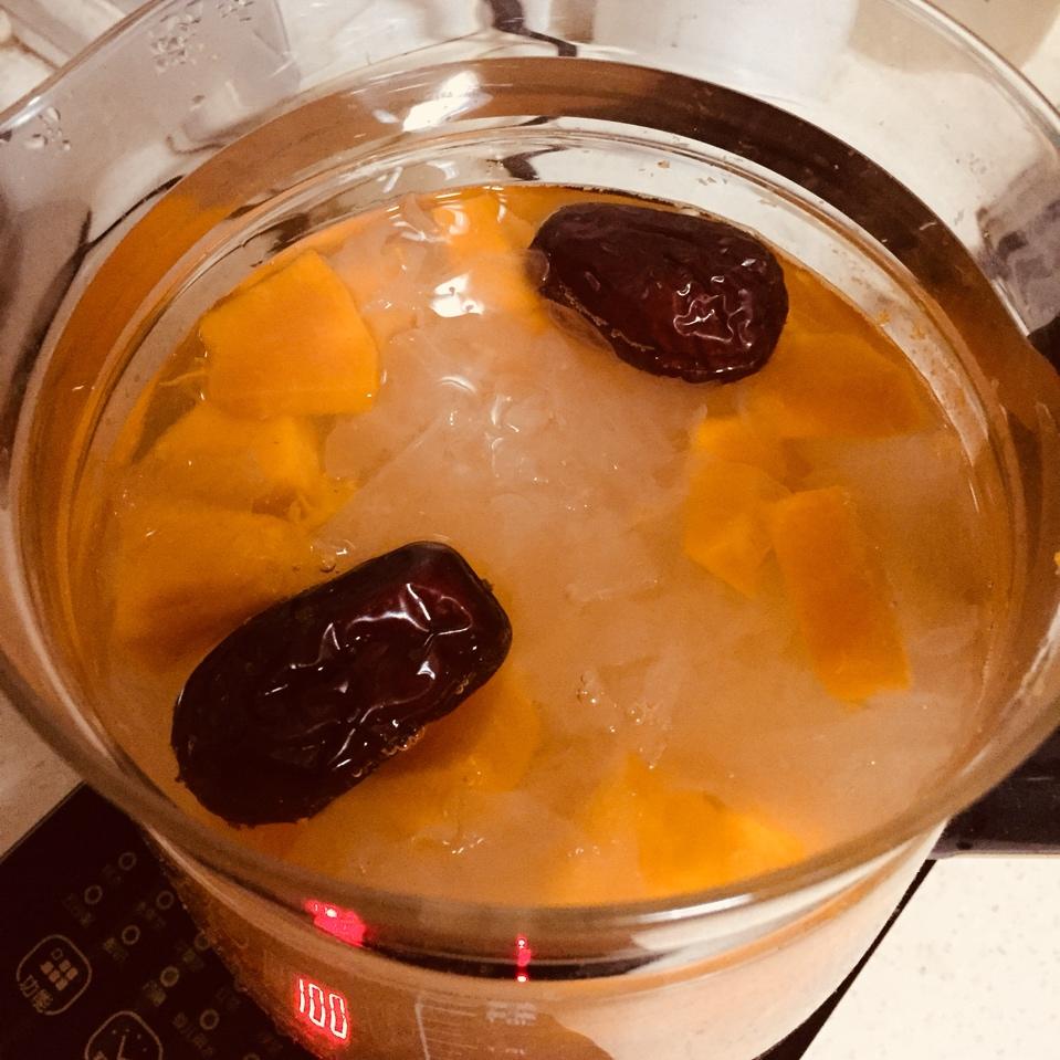 红枣木瓜银耳汤