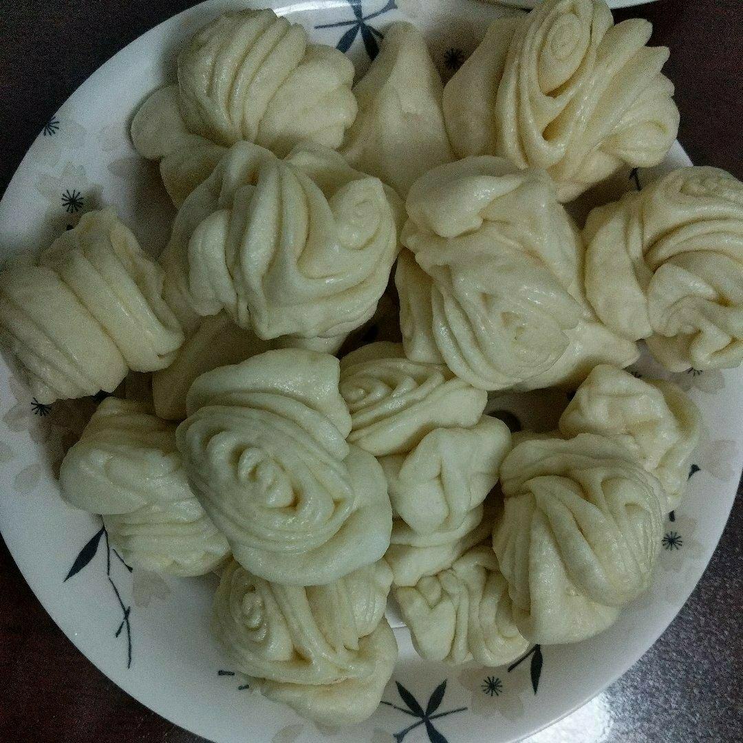 家常椒盐花卷(小视频)