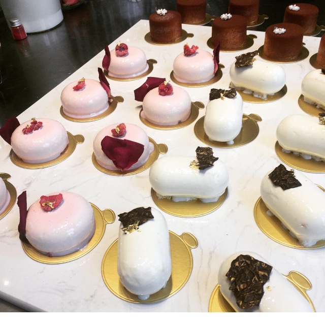 「分享」镜面蛋糕