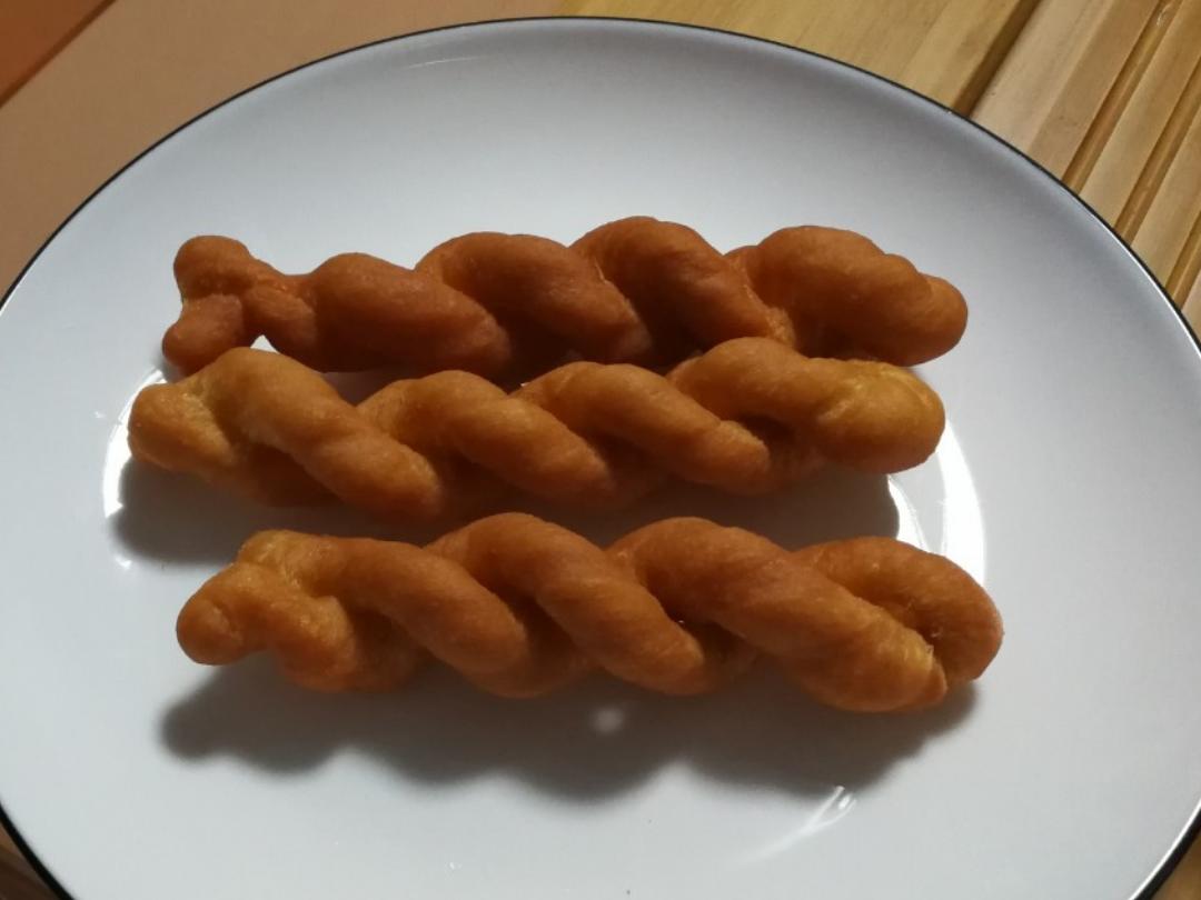 ufo999做的套环 儿时点心 作者来自于:云儿家餐桌