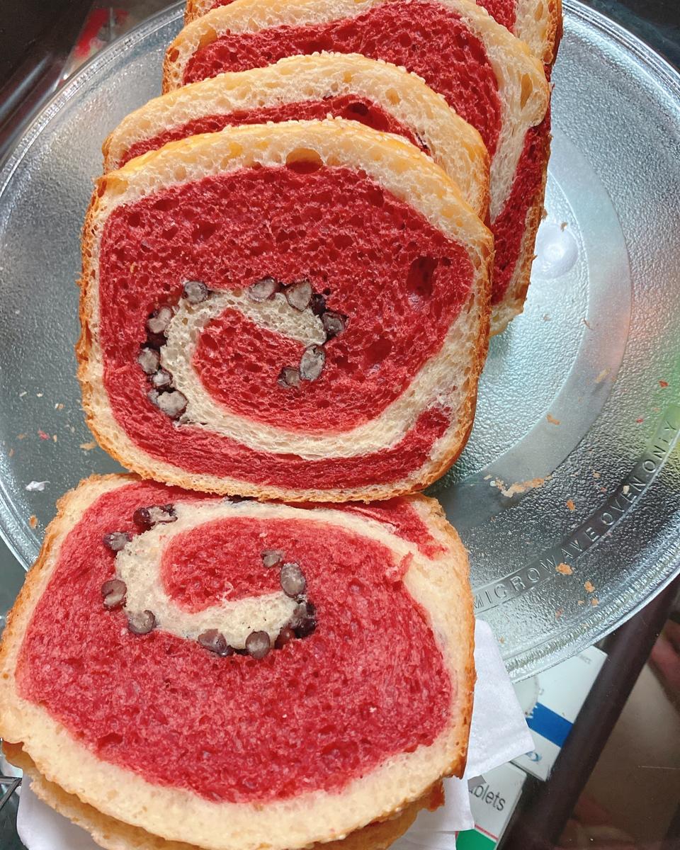 清香柔软的抹茶红豆吐司