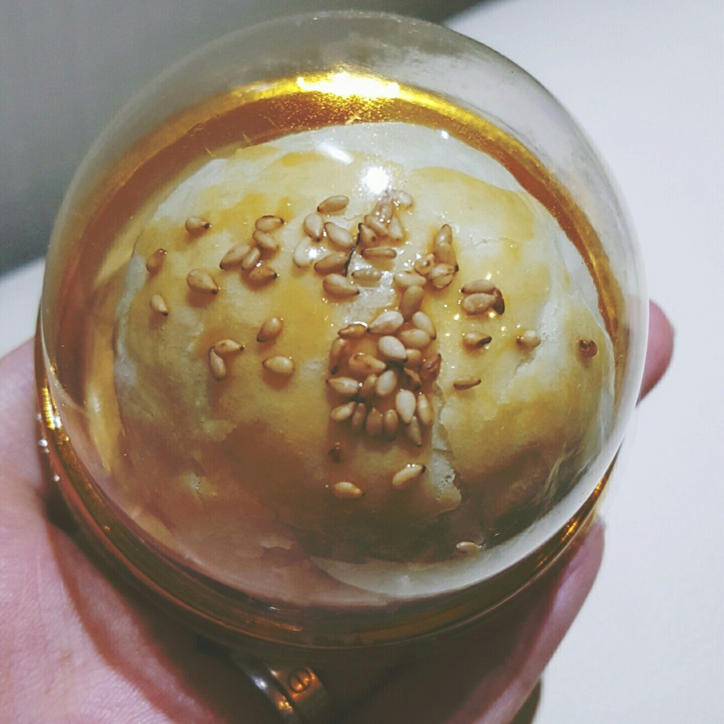 蛋黄酥 Danhuangsu