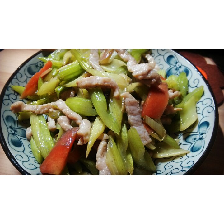 芹菜炒肉