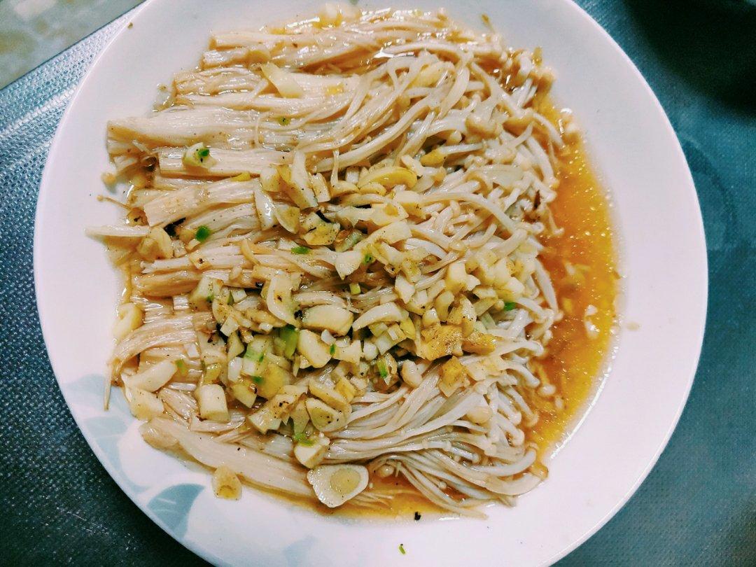 蒜蓉蒸金针菇