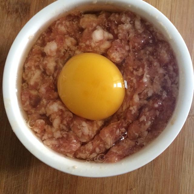 鸡蛋蒸肉泥的做法