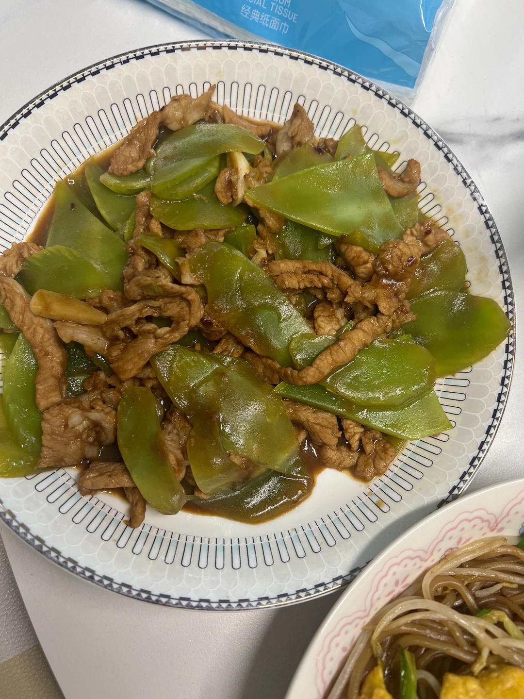 清爽解腻巨下饭的莴笋炒肉丝！