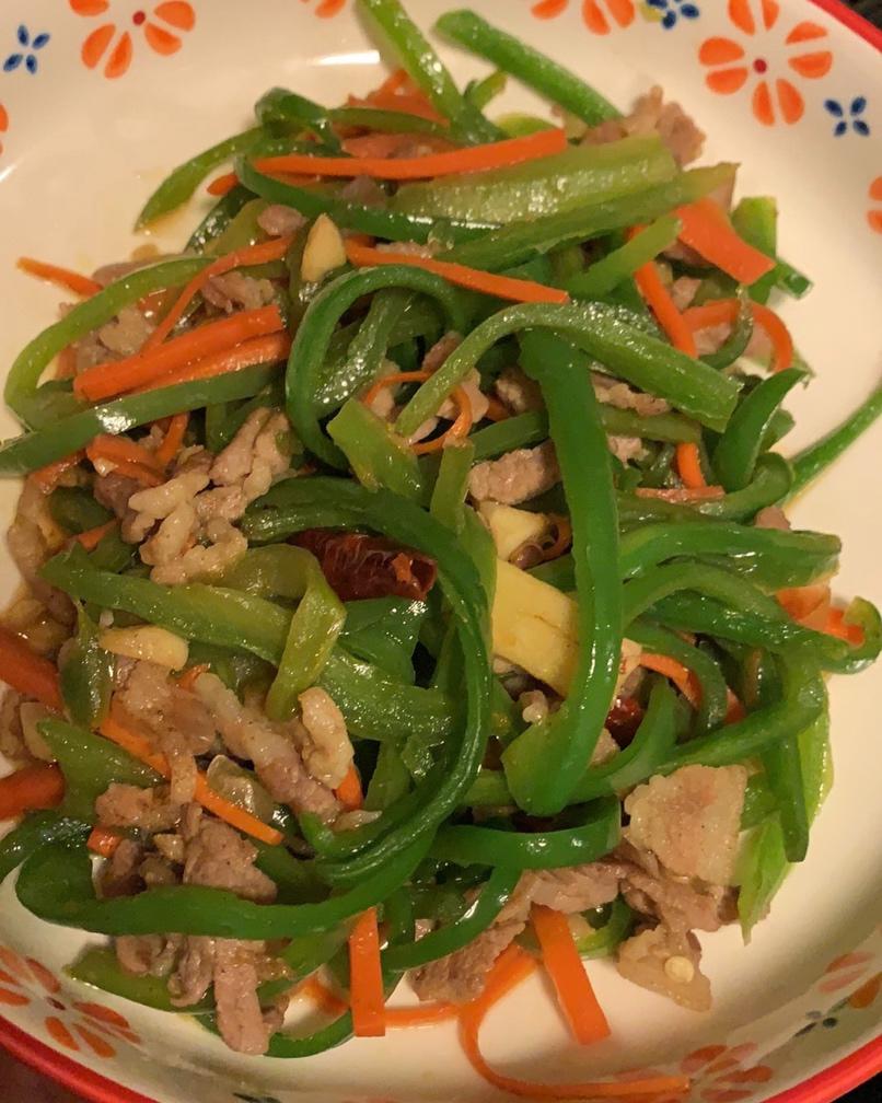 巨下饭的青椒炒肉丝
