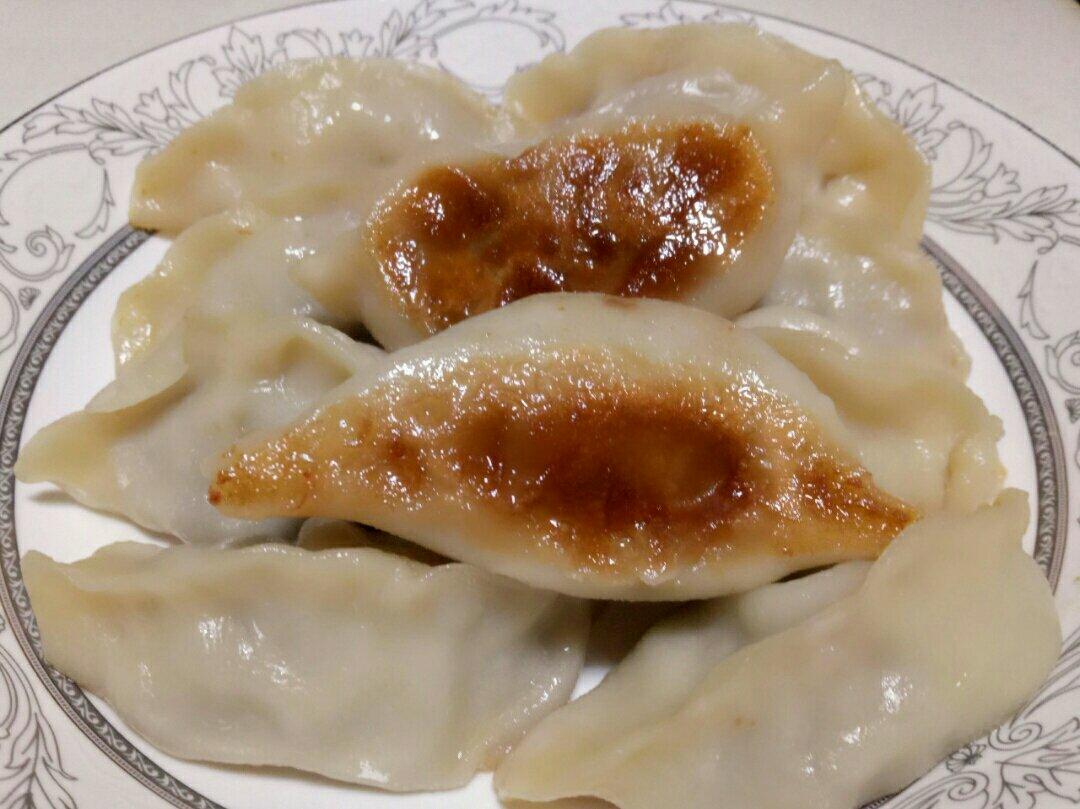 上海味道的鲜肉锅贴