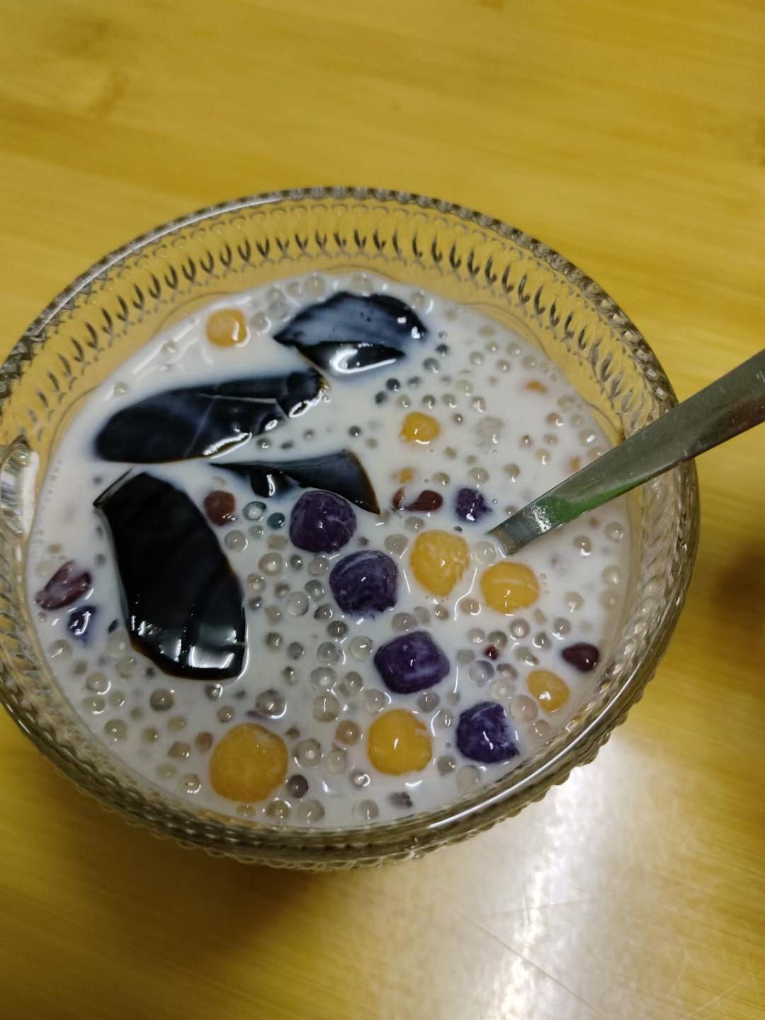 芋圆红豆烧仙草