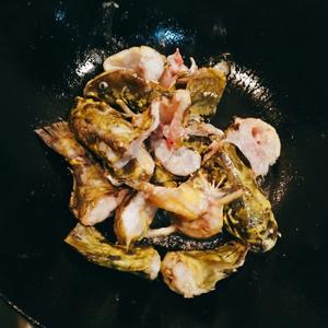 昂刺鱼炖豆腐汤的做法 步骤2