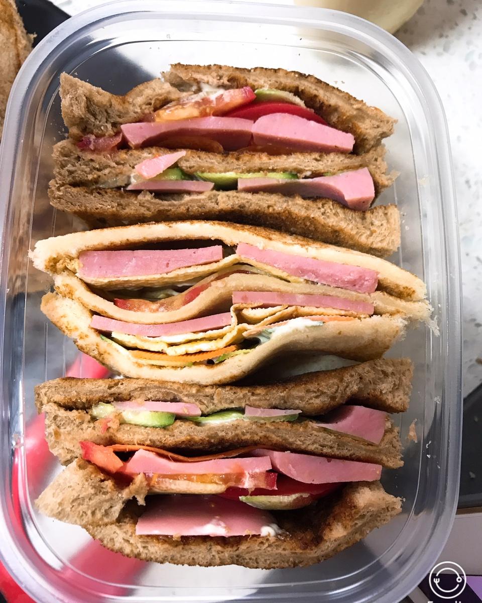 《Tinrry下午茶》教你做吞拿鱼三明治